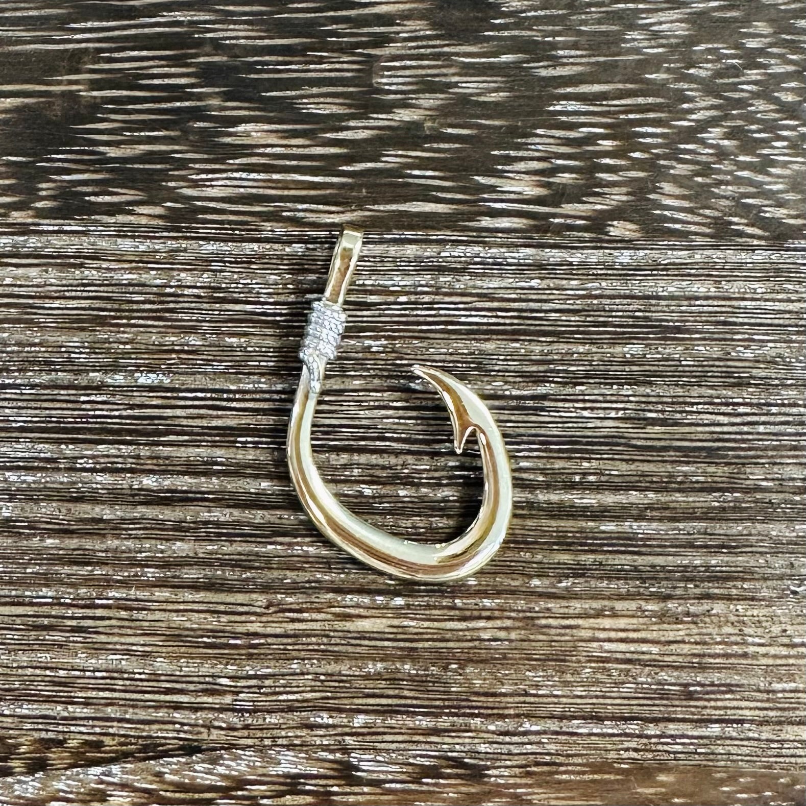 14k Yellow Gold Fish Hook Pendant – Bayshore Clothing 14k Yellow Gold Fish Hook Pendant – Bayshore Clothing