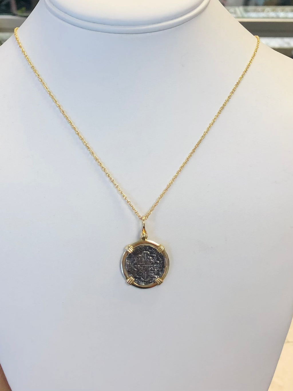 Atocha w/ 14k pendant on 20” Rope chain